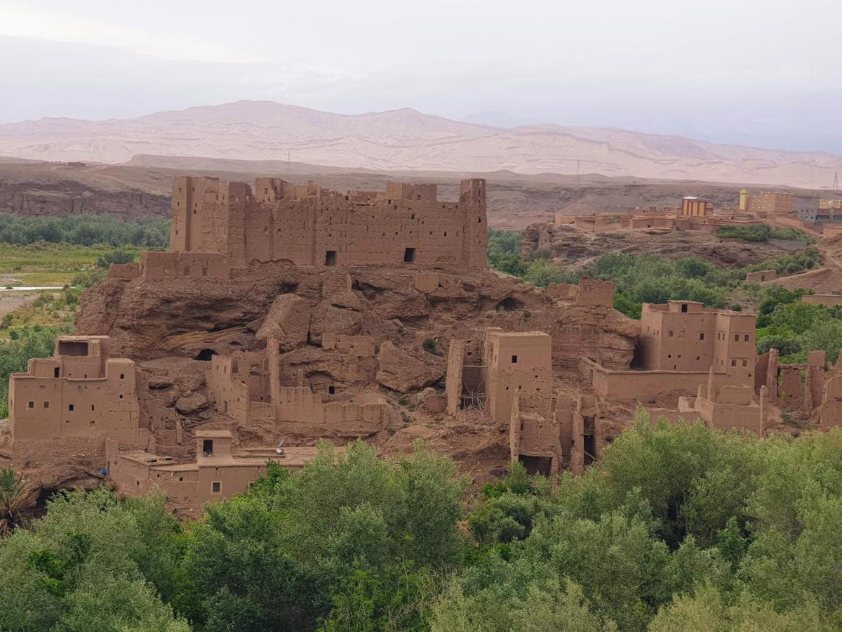 Maison D'Hotes Izza Kelaat-M'Gouna ภายนอก รูปภาพ