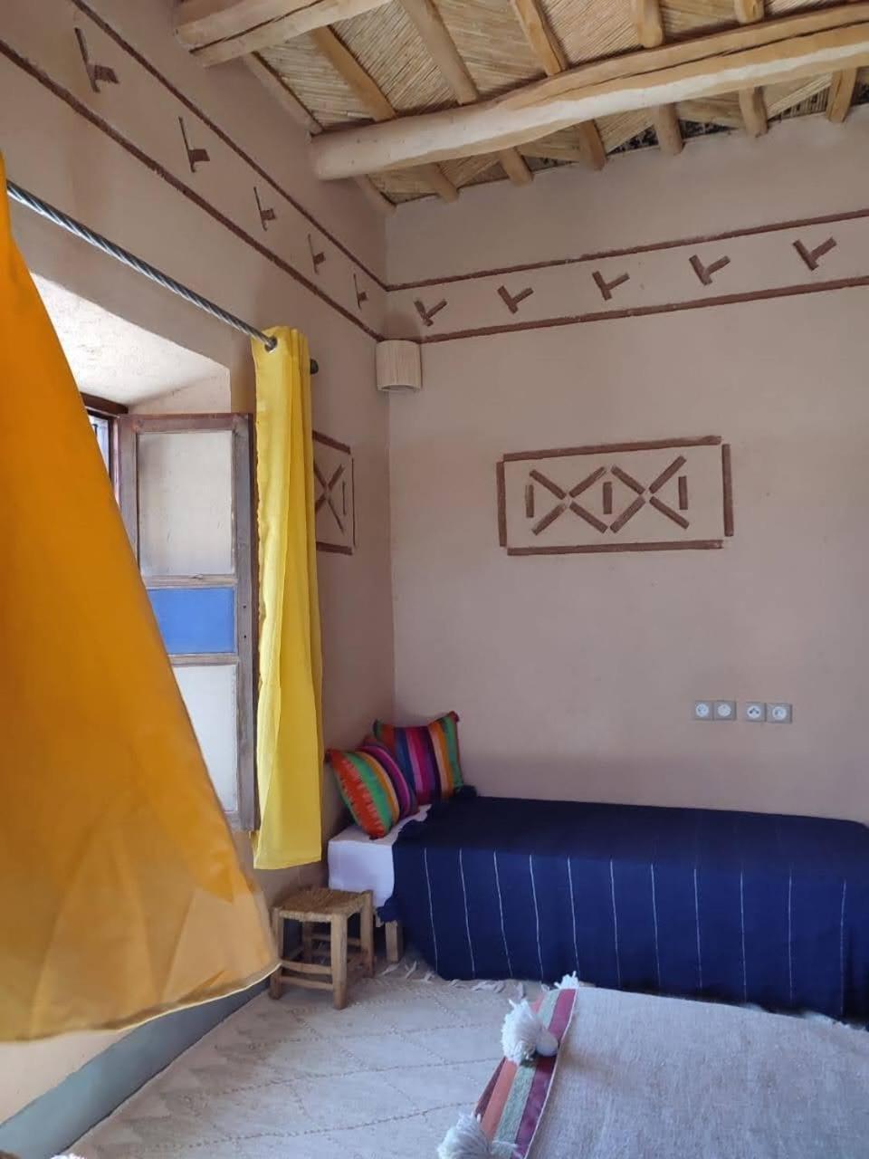 Maison D'Hotes Izza Kelaat-M'Gouna ภายนอก รูปภาพ