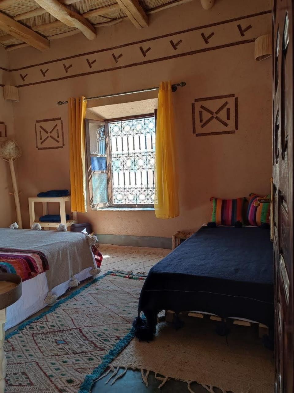 Maison D'Hotes Izza Kelaat-M'Gouna ภายนอก รูปภาพ