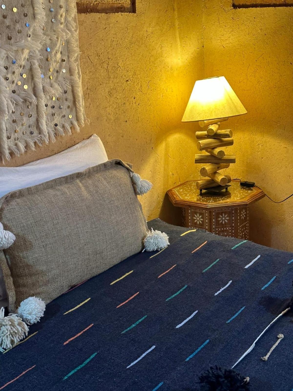 Maison D'Hotes Izza Kelaat-M'Gouna ภายนอก รูปภาพ